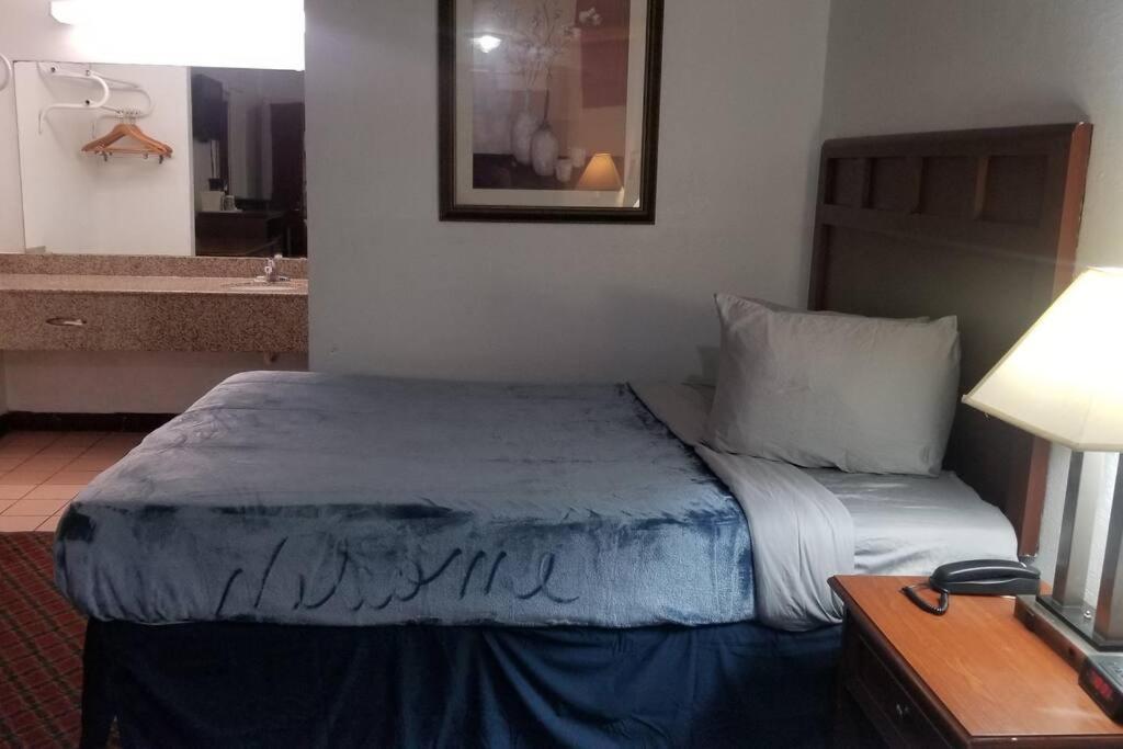 Osu Queen Hotel Room 118 Booking Stillwater Buitenkant foto